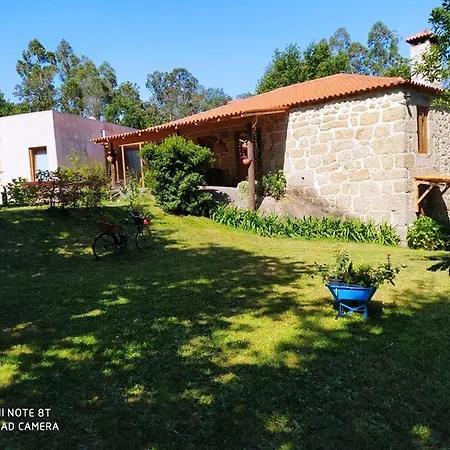 Casas Vale Martinho Bed & Breakfast *