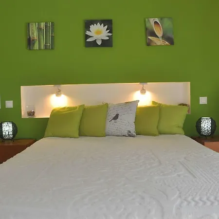 Bed & Breakfast Casas Vale Martinho *