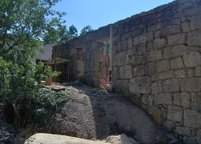 Casas Vale Martinho Bed & Breakfast 3*